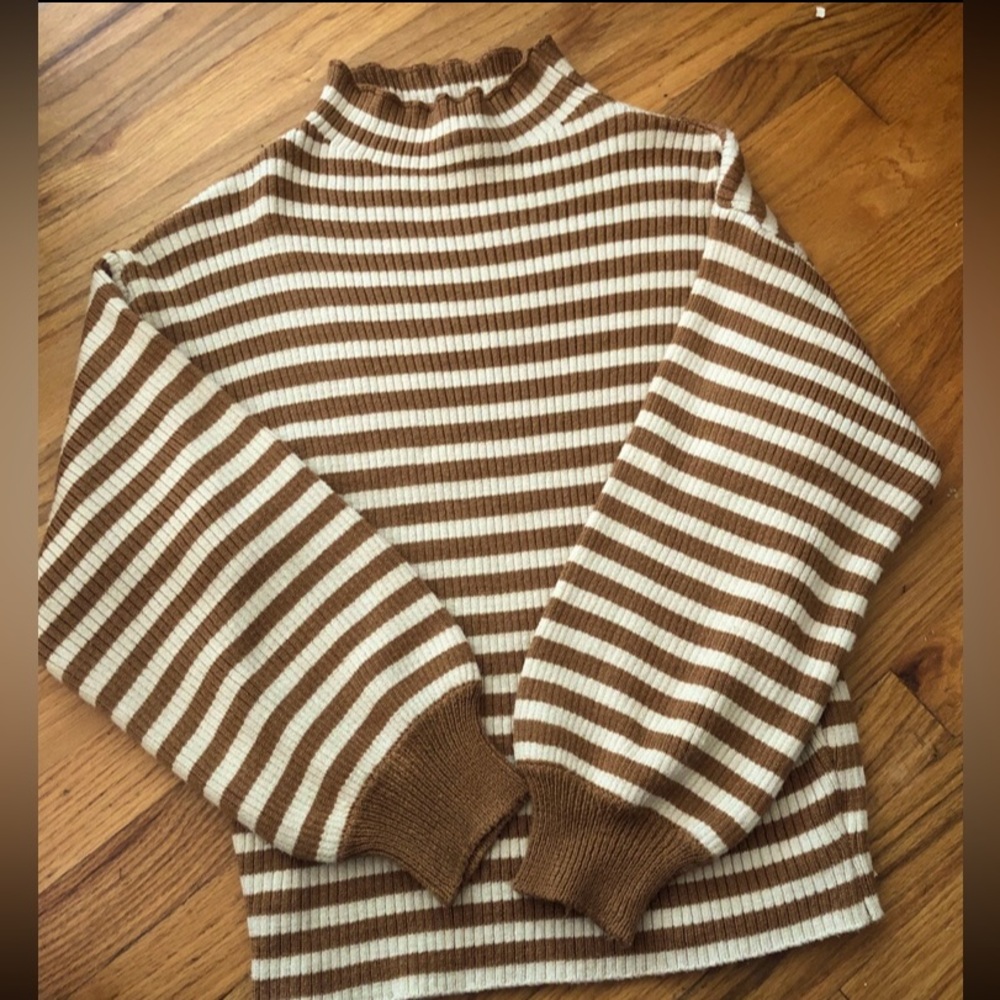 American Eagle Balloon Sleeve Turtleneck Sweater